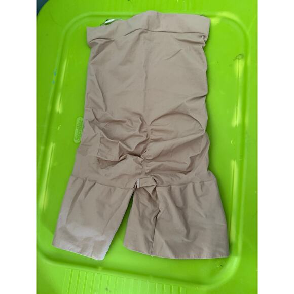 Skims Everyday Sculpt Mid Thigh Short Size Large - Picture 5 of 5